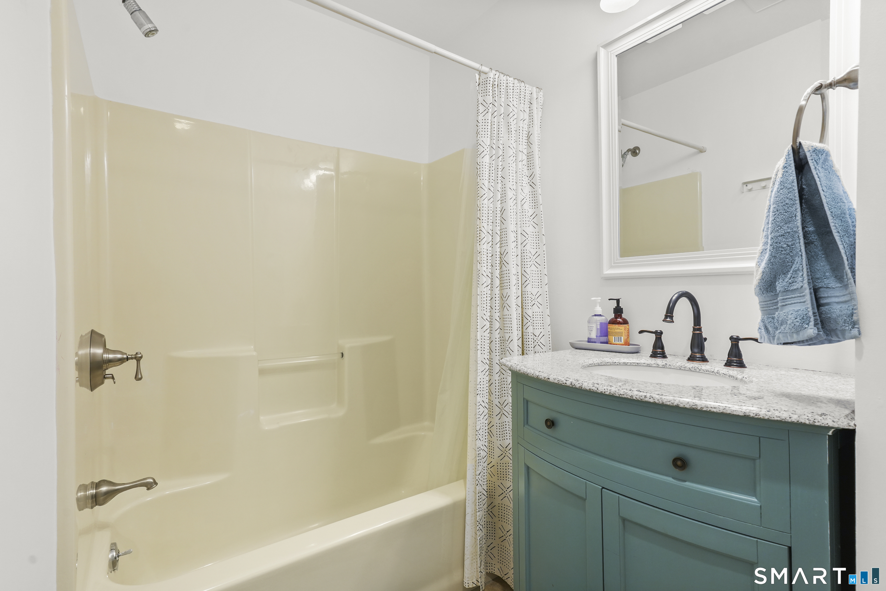 83 Wood Creek Road New Fairfield, CT 06812 - Photo 26 of 40 Additional full bath on upper level