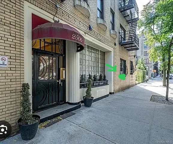 $2,400 | 2506 Davidson Avenue, Unit 3C | Fordham Manor