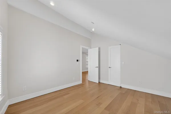 $3,250 | 108 South Street, Unit D, Oyster Bay, NY 11771