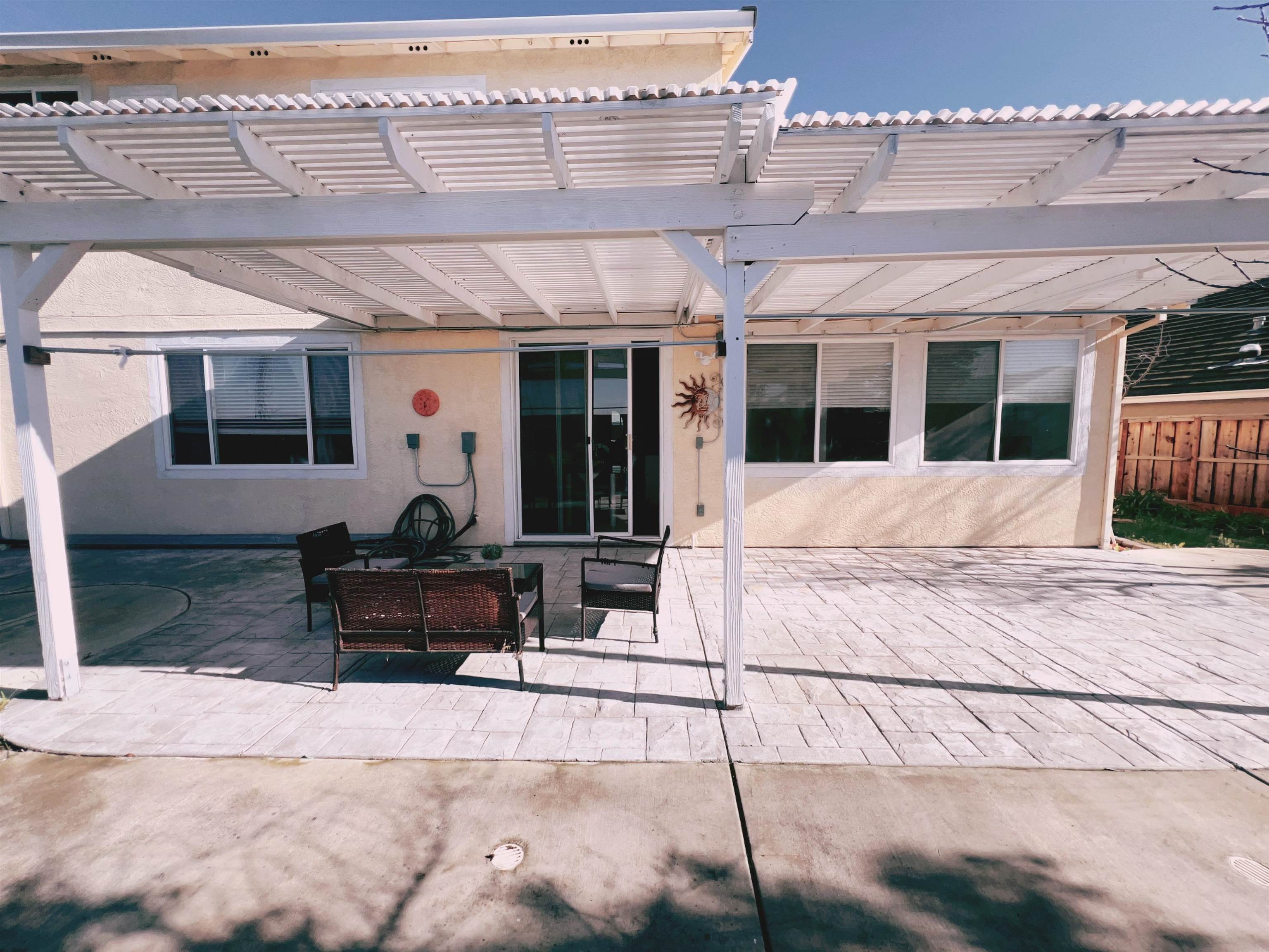 19 Quartz Court Pittsburg, CA 94565 - Photo 25 of 27 a view of a building with sitting area
