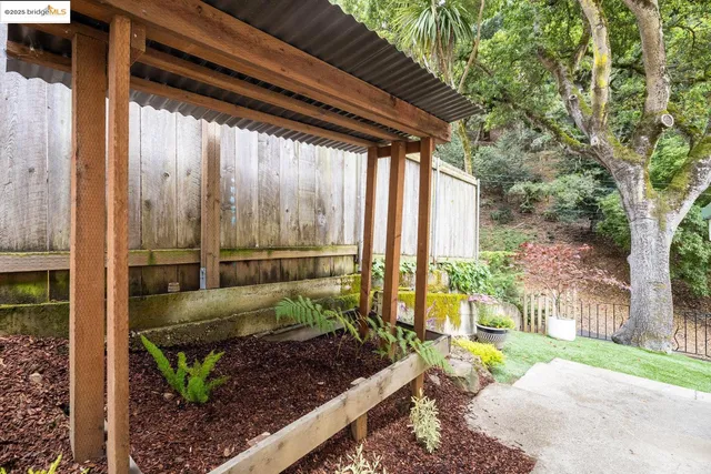 $1,175,000 | 6342 Doran Drive, Oakland, CA 94611