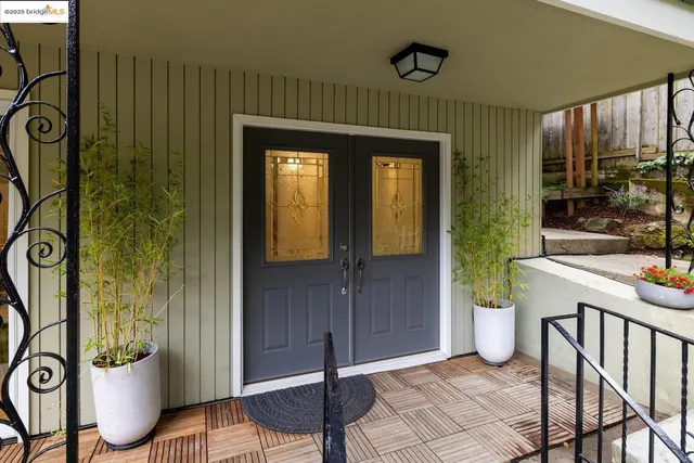 $1,175,000 | 6342 Doran Drive, Oakland, CA 94611