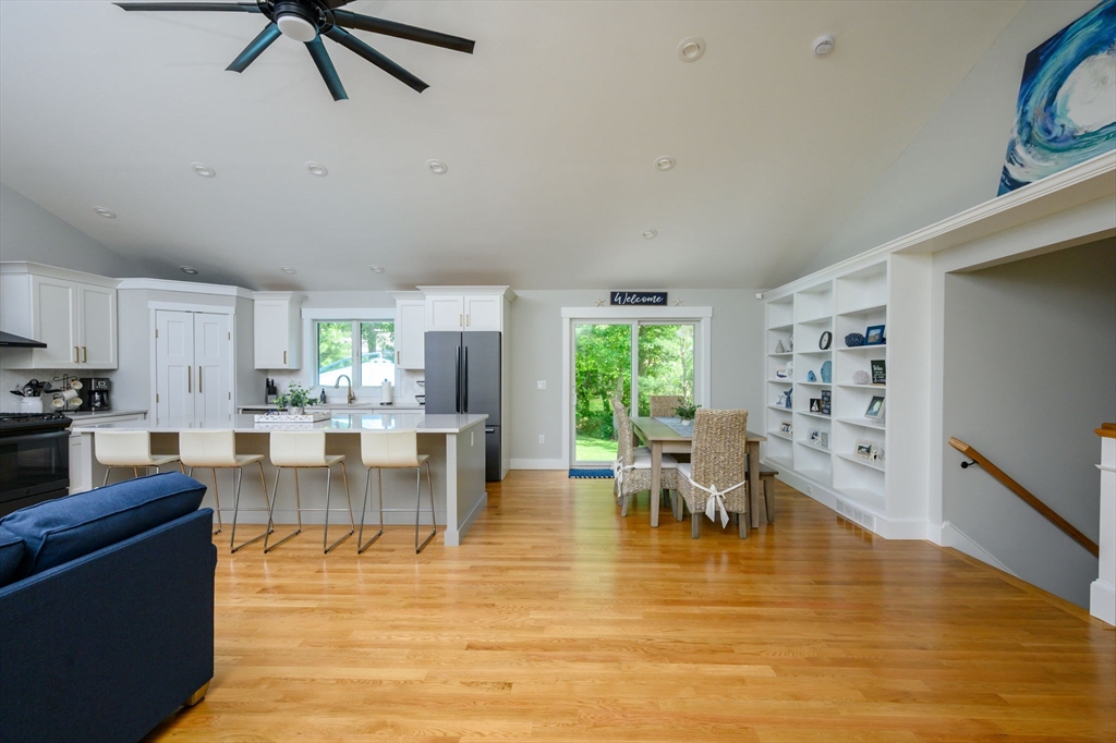 14 Valley Brook Road Barnstable, MA 02632 - Photo 5 of 41