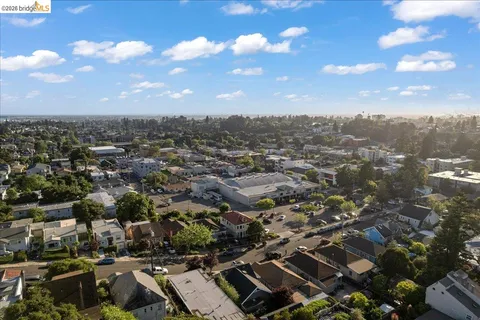 $679,000 | 2201 Coloma Street, Oakland, CA 94602