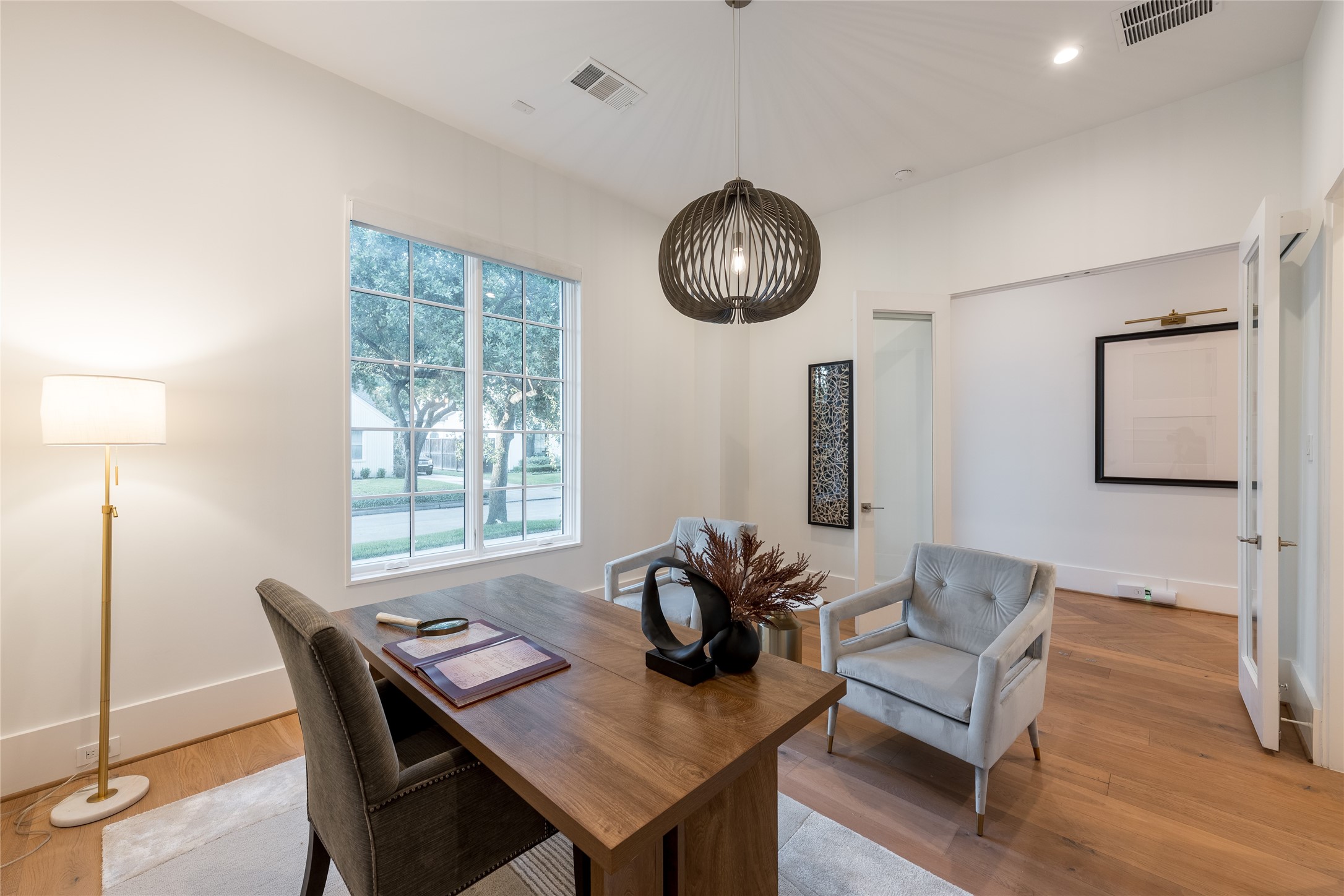 2817 Albans Road Houston, TX 77005 - Photo 7 of 49