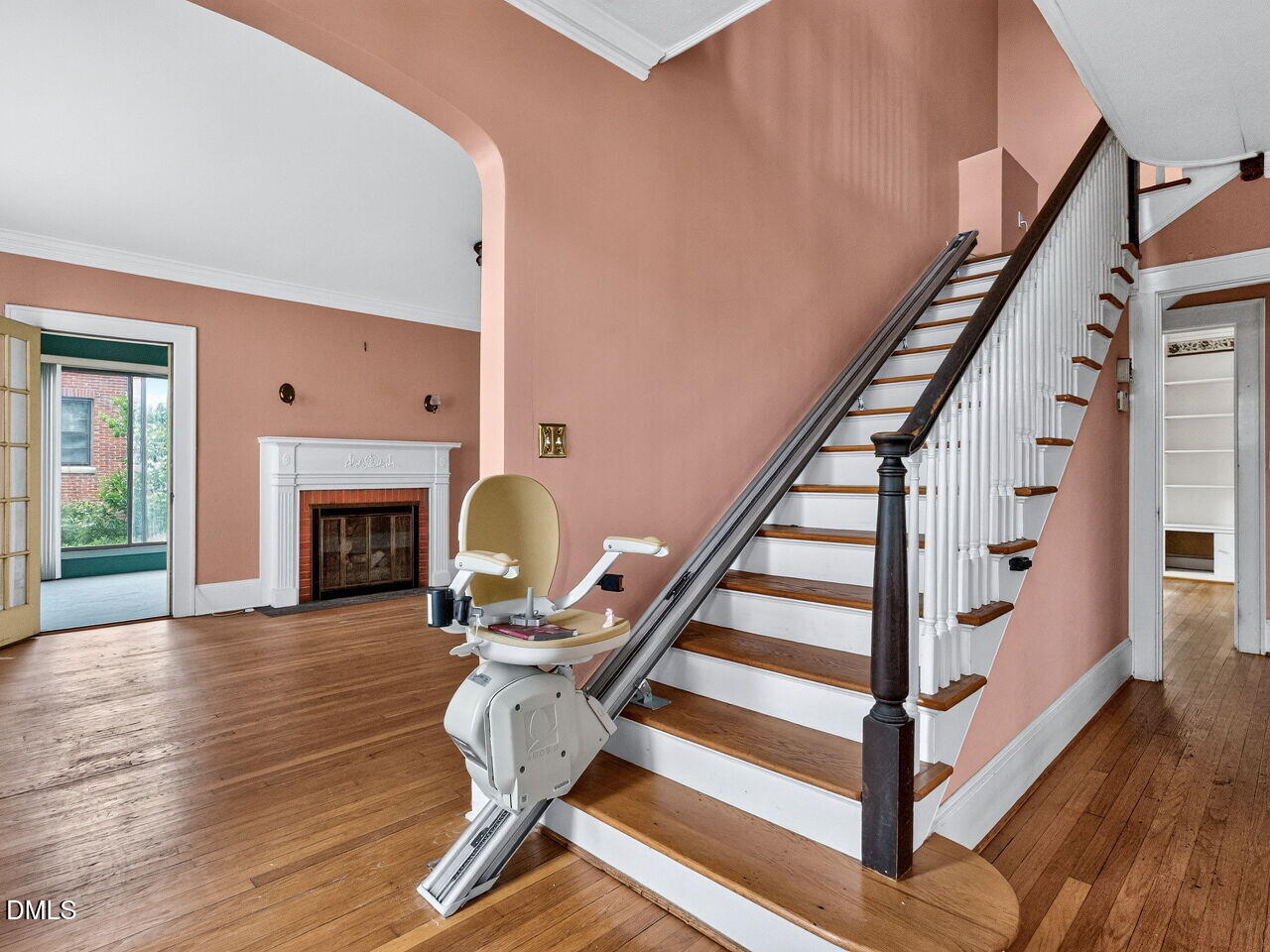 1509 Caswell Street Raleigh, NC 27608 - Photo 4 of 23