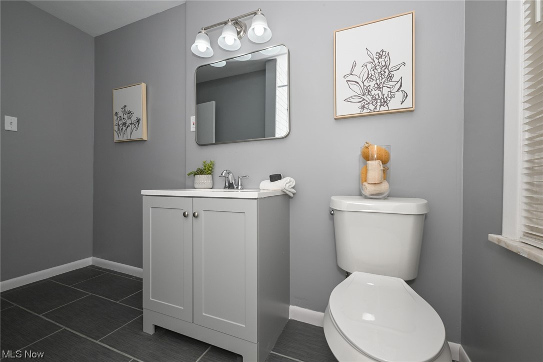 2293 South Taylor Road Cleveland, OH 44118 - Photo 19 of 35 Gallery Image 19