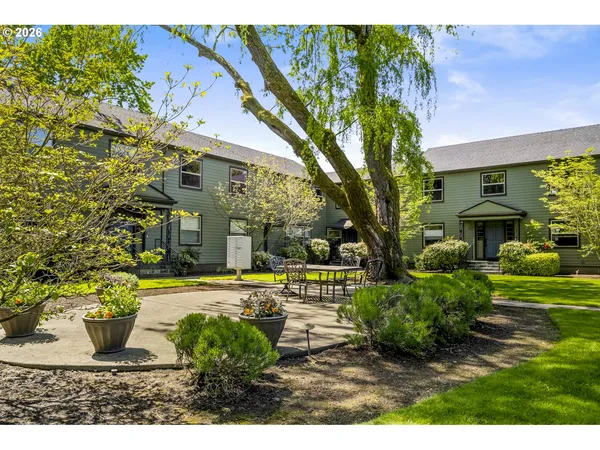 $345,000 | 3719 Southeast 42nd Avenue, Portland, OR 97206