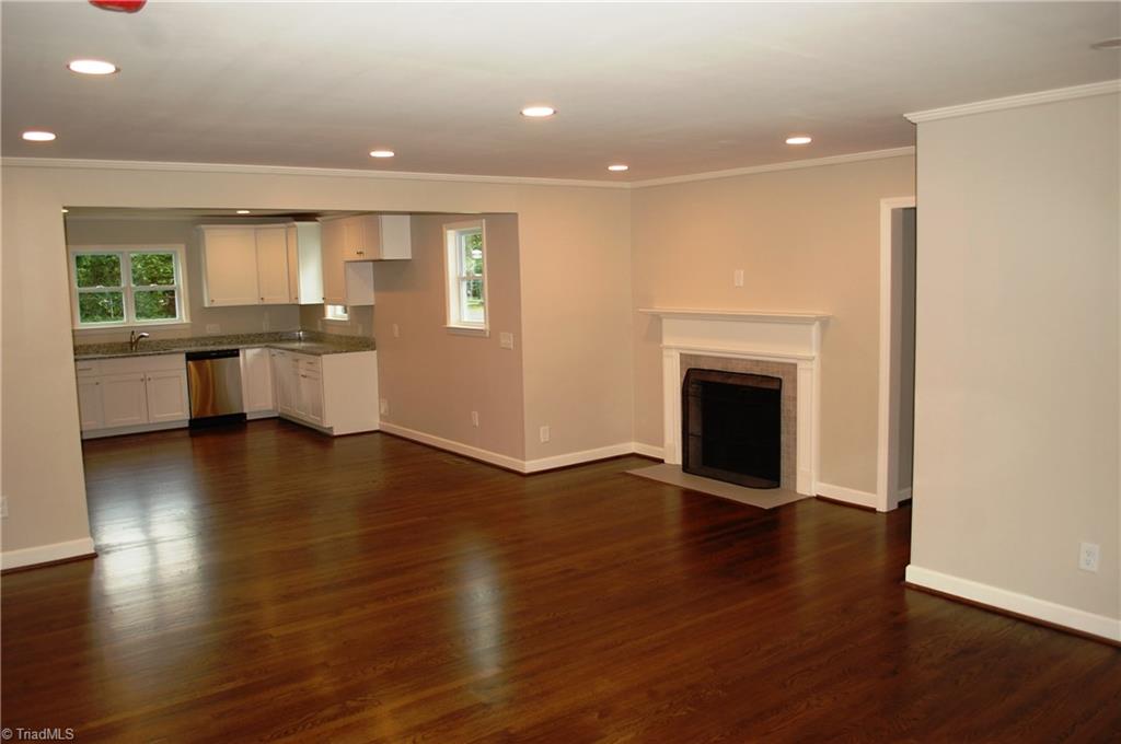 6307 Roblyn Road Greensboro, NC 27410 - Photo 2 of 14 Gallery Image 2
