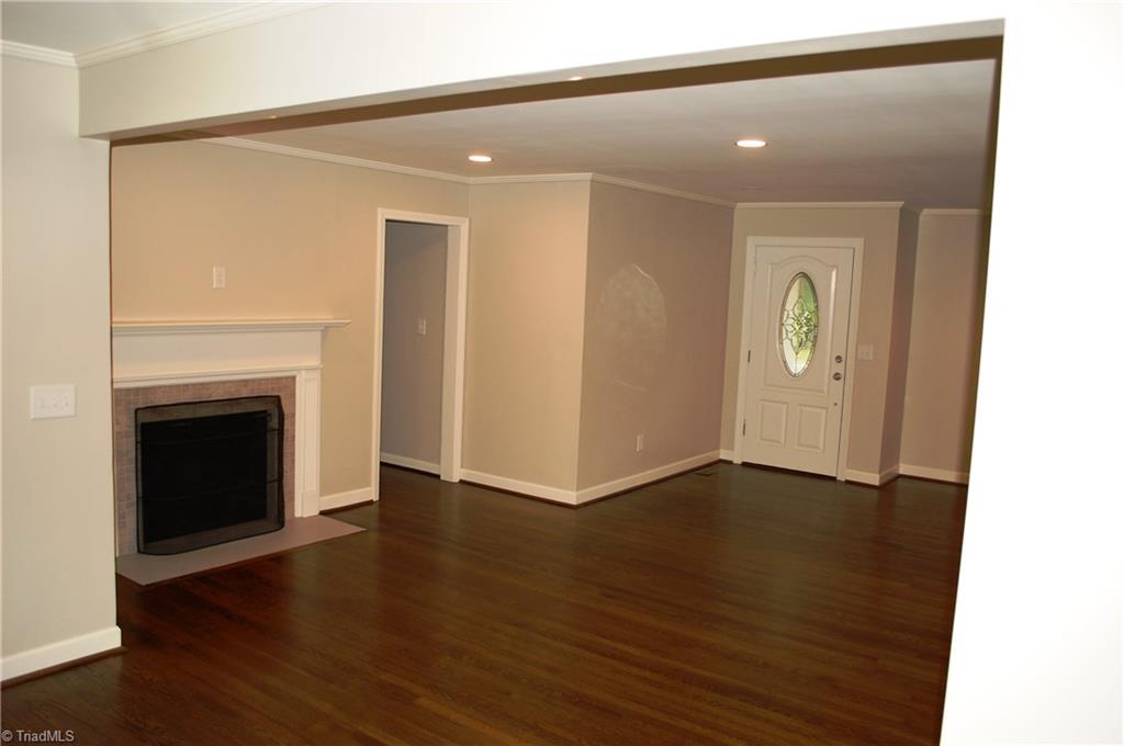 6307 Roblyn Road Greensboro, NC 27410 - Photo 5 of 14 Gallery Image 5