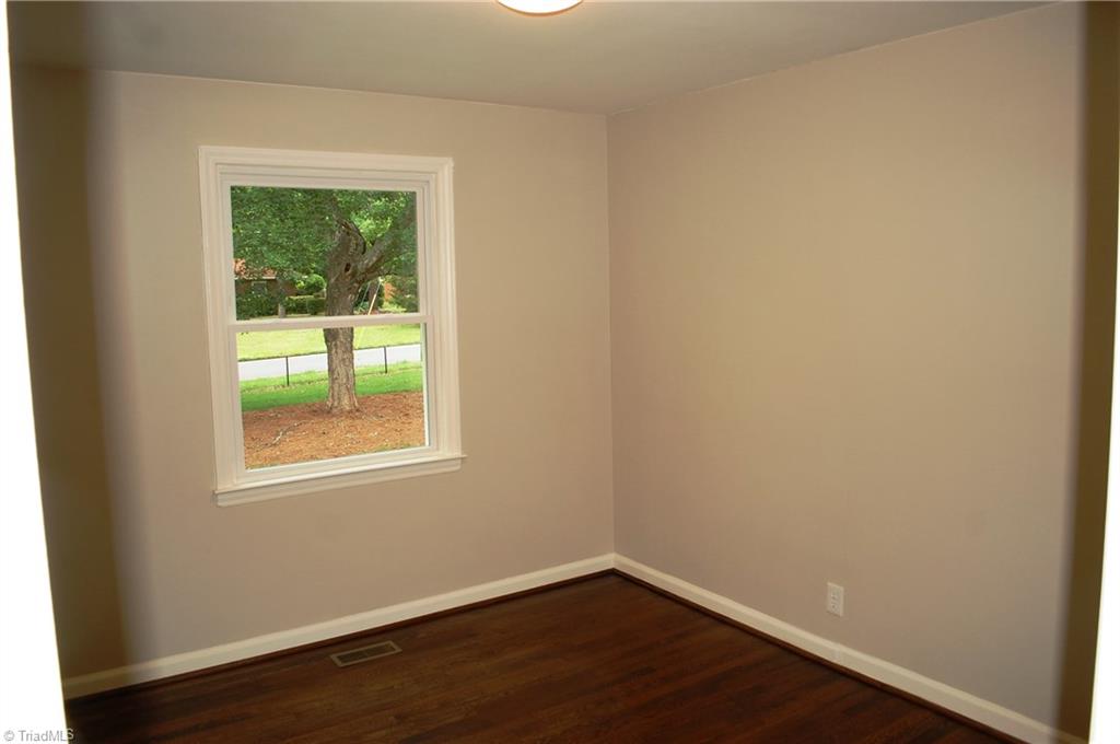 6307 Roblyn Road Greensboro, NC 27410 - Photo 9 of 14 Gallery Image 9