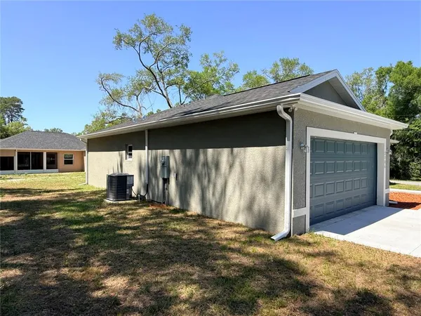 $1,950 | 2186 West G Martinelli Boulevard, Citrus Springs, FL 34434