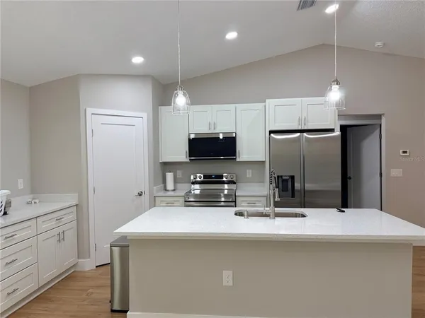 $1,950 | 2186 West G Martinelli Boulevard, Citrus Springs, FL 34434