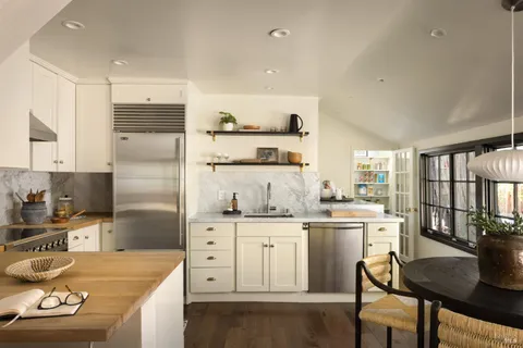 $2,200,000 | 19 Sir Francis Drake Boulevard, Ross, CA 94957