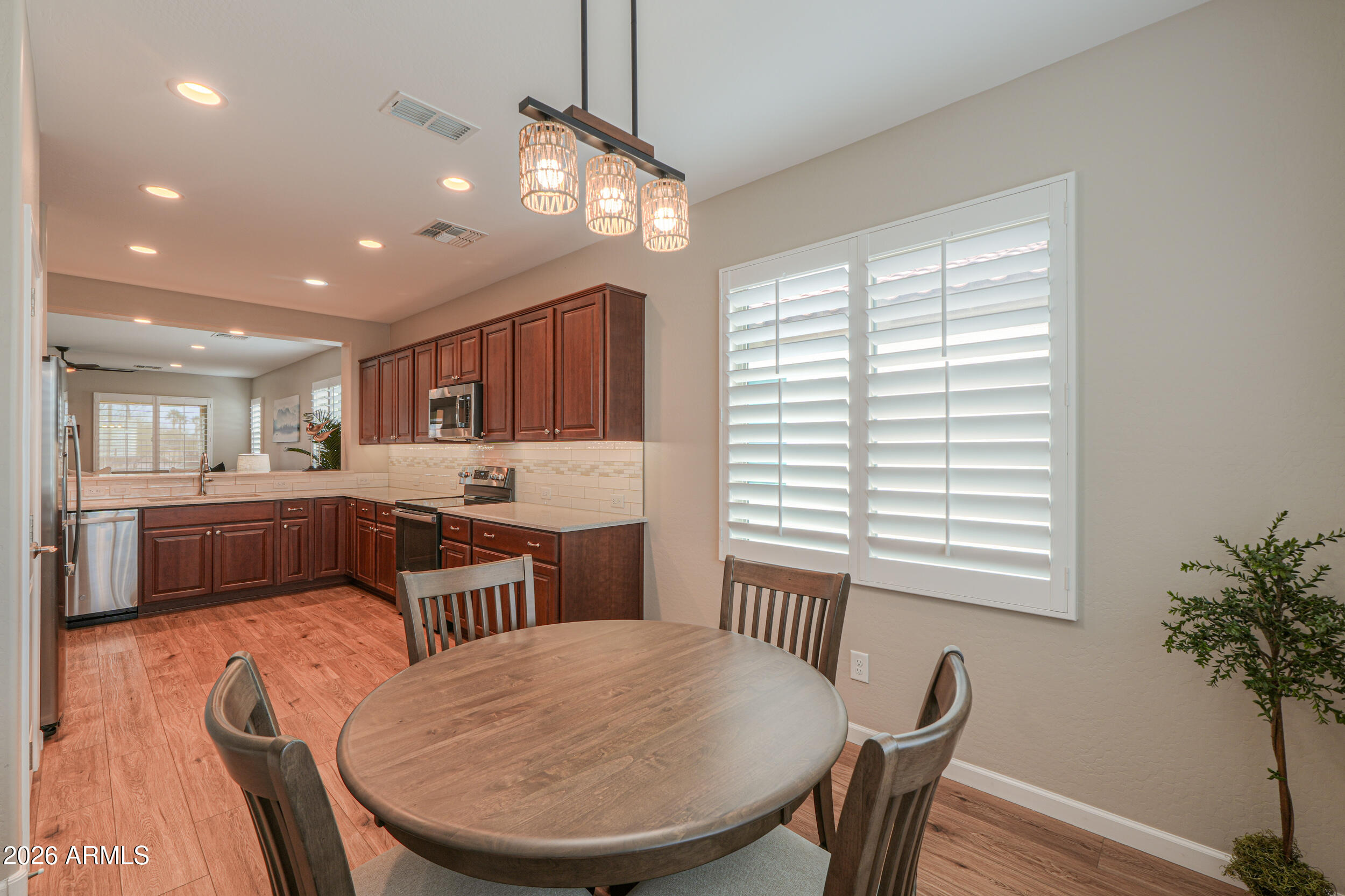 4147 West Painted Horse Drive Eloy, AZ 85131 - Photo 16 of 39 Dining area