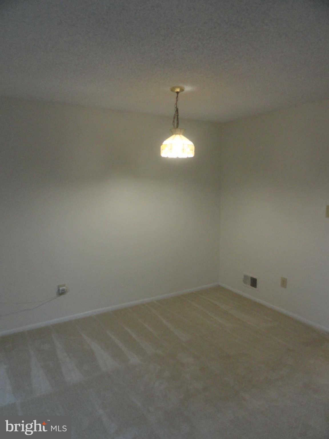 2258 Southgate Square Reston, VA 20191 - Photo 7 of 28 Dining Room