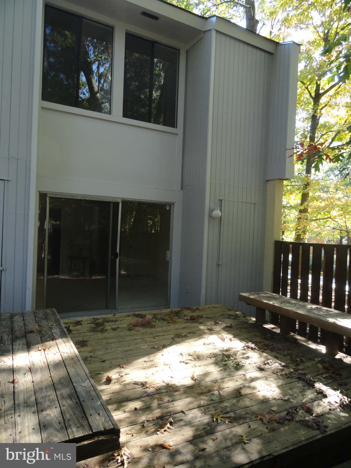 2258 Southgate Square Reston, VA 20191 - Photo 9 of 28 Exterior (Rear)