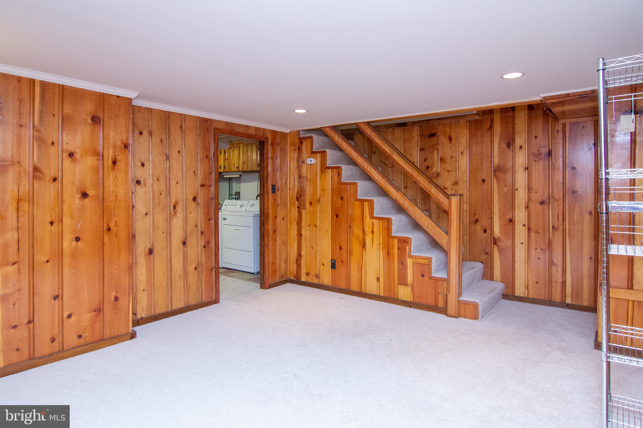8361 Hillendale Road Baltimore, MD 21234 - Photo 13 of 32