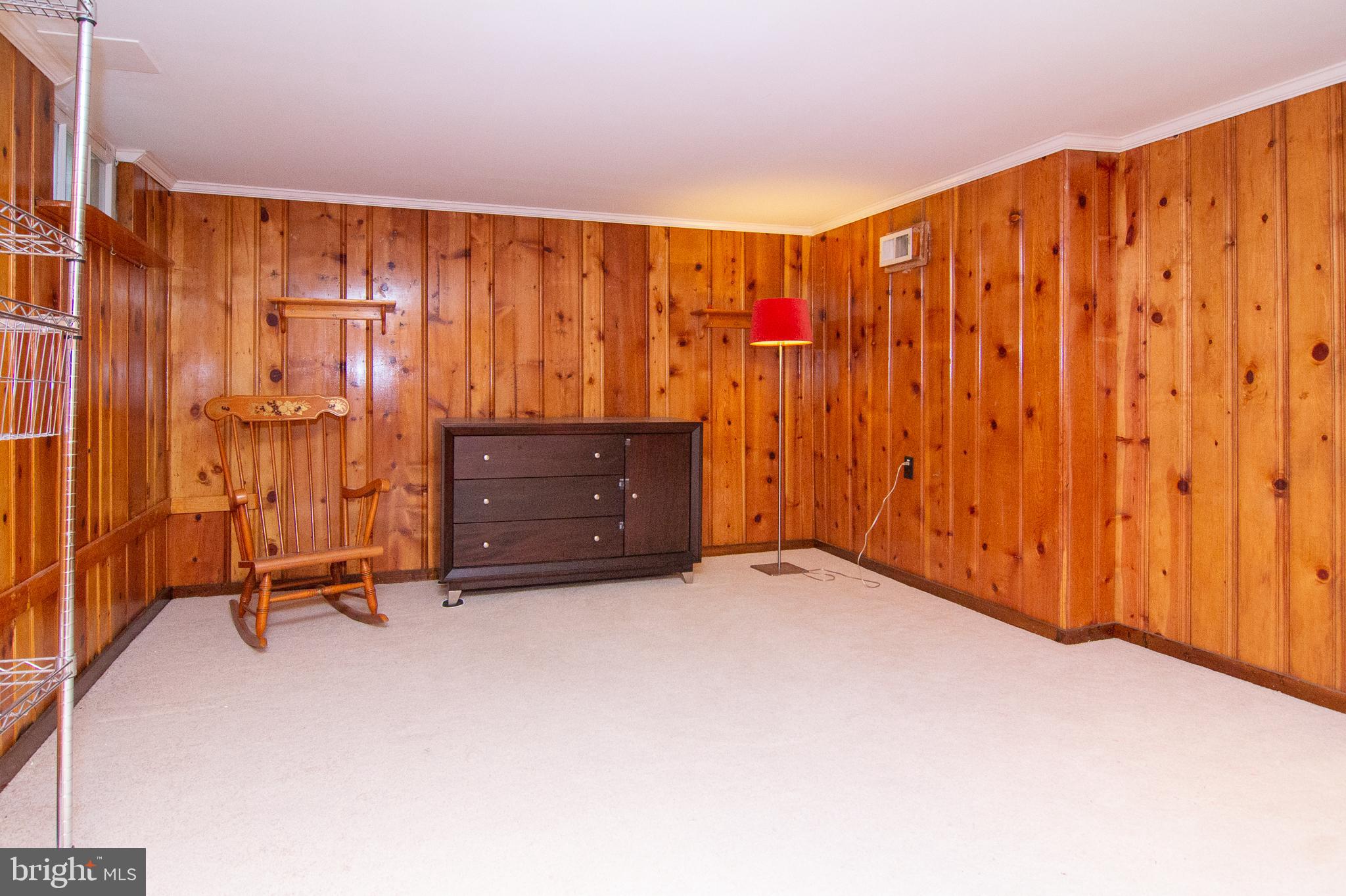 8361 Hillendale Road Baltimore, MD 21234 - Photo 14 of 32