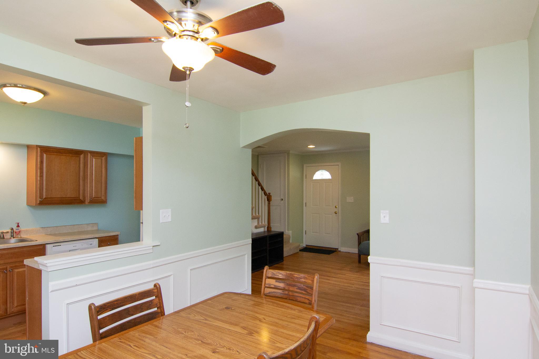 8361 Hillendale Road Baltimore, MD 21234 - Photo 6 of 32
