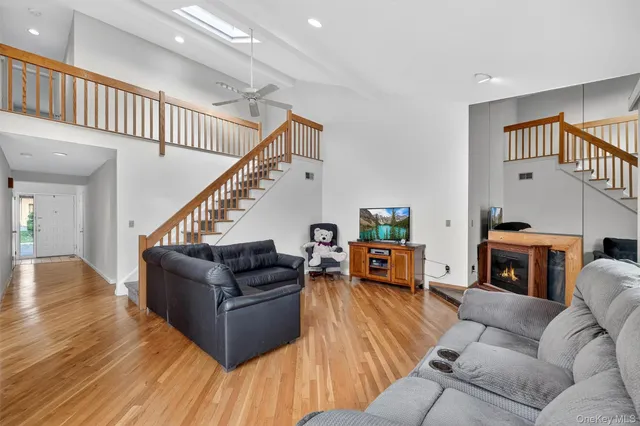 $699,000 | 200 California Road, Unit 9, Mount Vernon, NY 10552