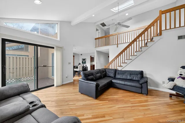 $699,000 | 200 California Road, Unit 9, Mount Vernon, NY 10552