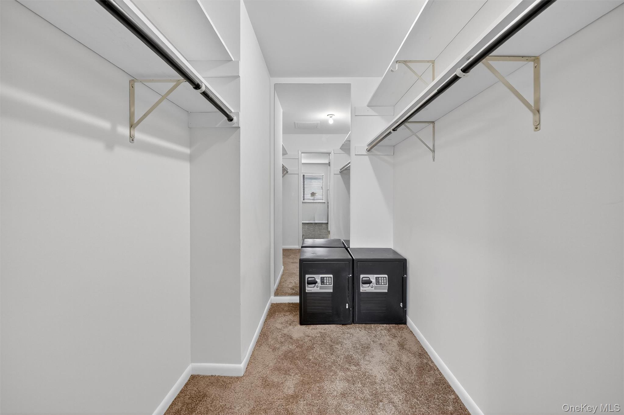 200 California Road, Unit 9 Mount Vernon, NY 10552 - Photo 30 of 50 a view of entryway