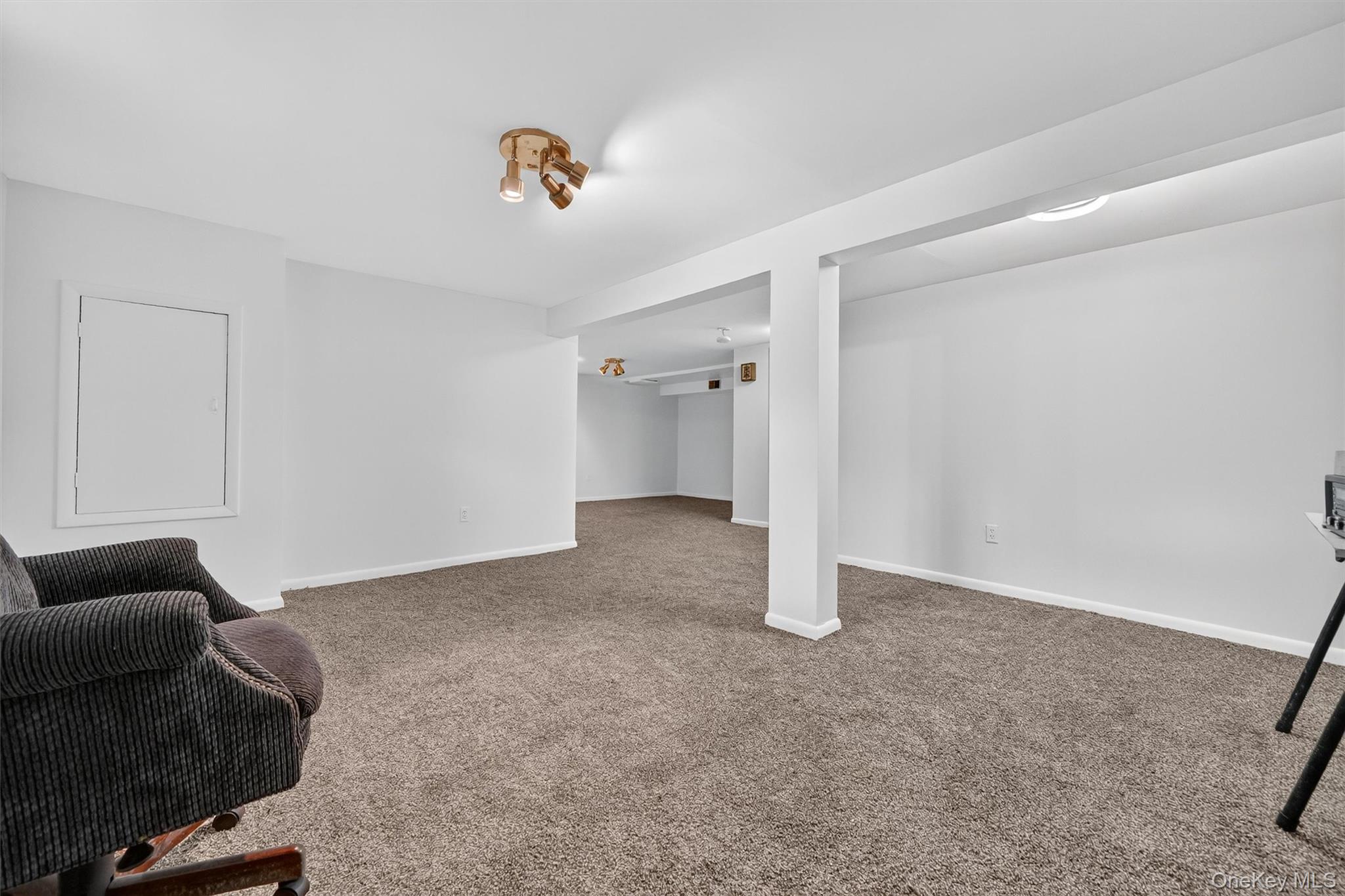 200 California Road, Unit 9 Mount Vernon, NY 10552 - Photo 37 of 50 a view of an empty room