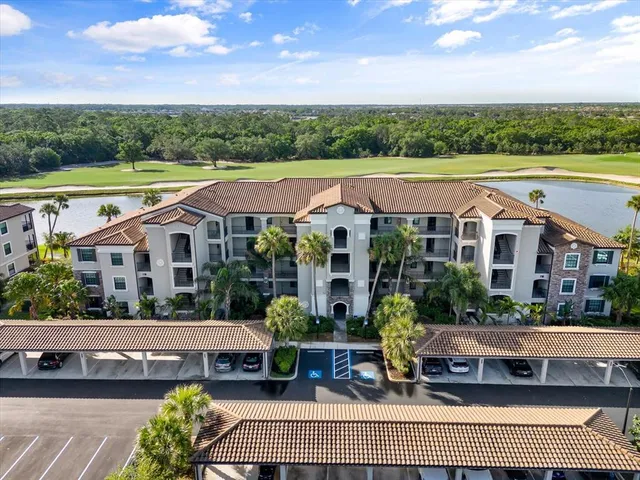 $2,100 | 17108 Vardon Terrace, Unit 304, Bradenton, FL 34211