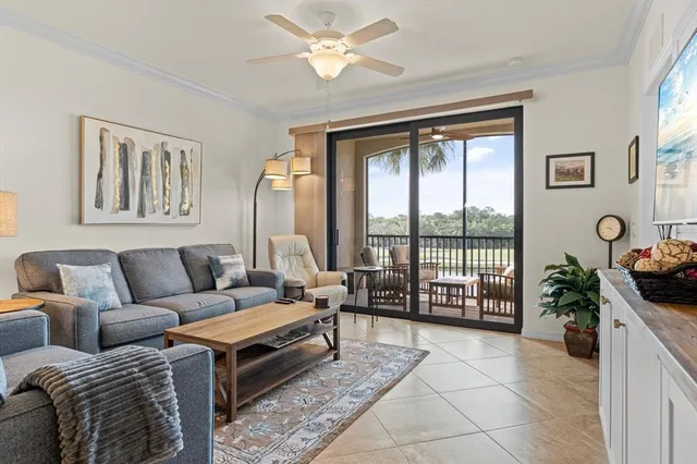 $2,100 | 17108 Vardon Terrace, Unit 304, Bradenton, FL 34211