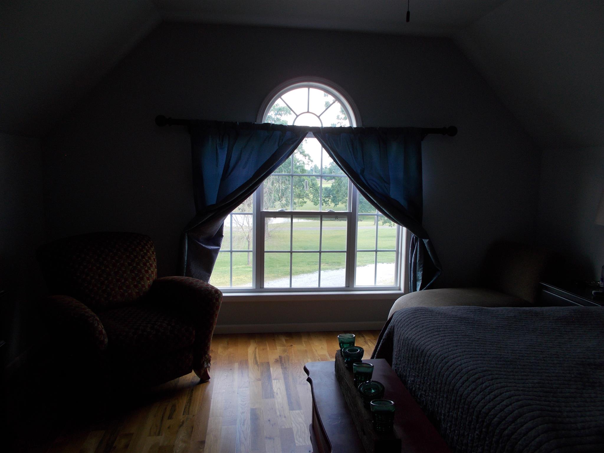136 Westside Road Lawrenceburg, TN 38464 - Photo 22 of 30 a living room with a large window