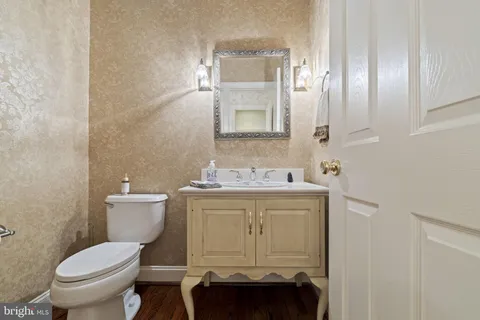 $1,995,000 | 309 Durham Drive, Villanova, PA 19085