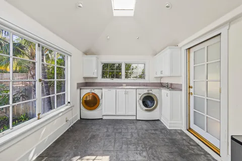 $1,995,000 | 807 West Mission Street, Santa Barbara, CA 93101