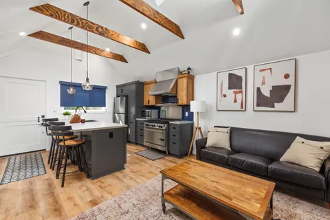 $1,995,000 | 807 West Mission Street, Santa Barbara, CA 93101