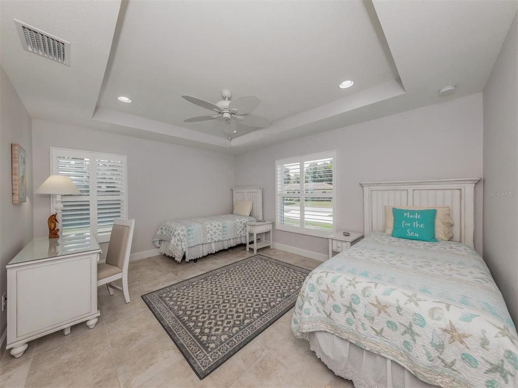 236 Holly Road Venice, FL 34293 - Photo 27 of 88
