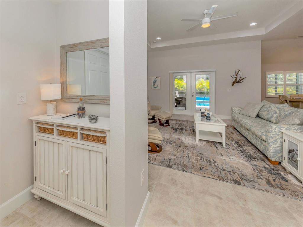 236 Holly Road Venice, FL 34293 - Photo 6 of 88