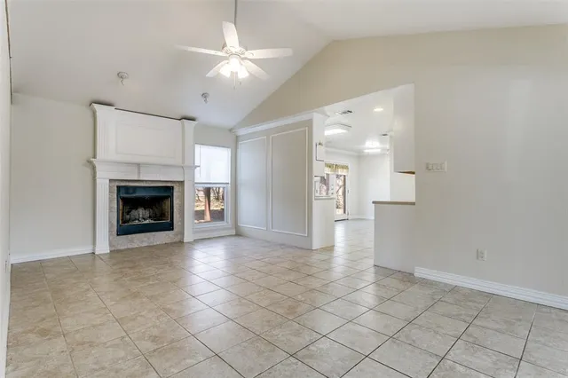 $2,700 | 719 Koen Lane, Euless, TX 76040