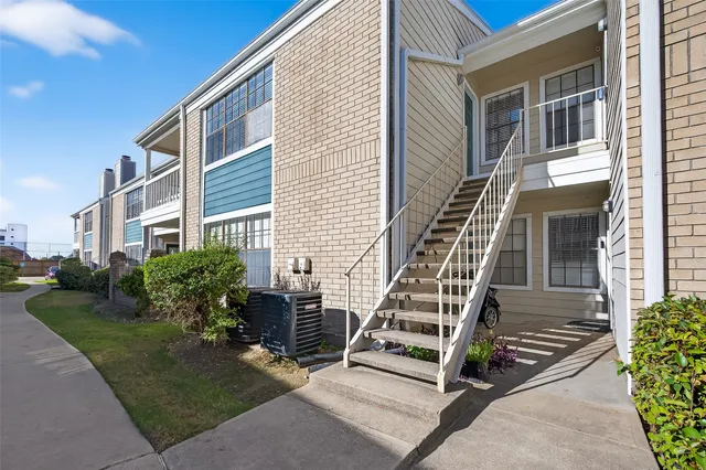 $80,000 | 12660 Ashford Point Drive, Unit 606, Houston, TX 77082