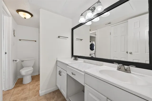 $80,000 | 12660 Ashford Point Drive, Unit 606, Houston, TX 77082