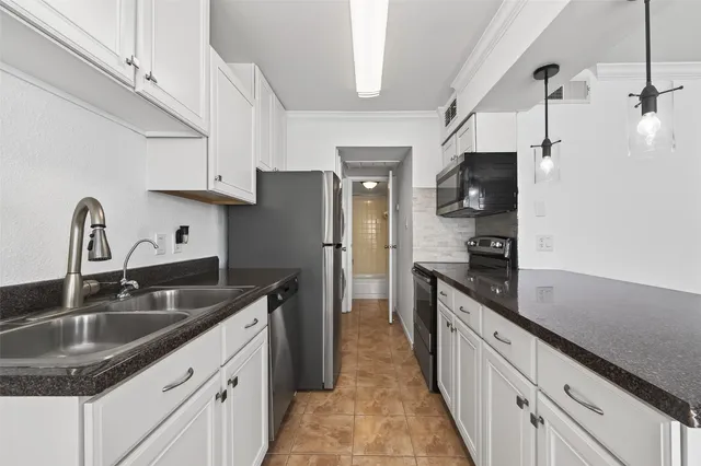 $80,000 | 12660 Ashford Point Drive, Unit 606, Houston, TX 77082