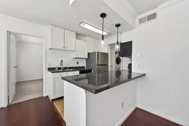 $80,000 | 12660 Ashford Point Drive, Unit 606, Houston, TX 77082