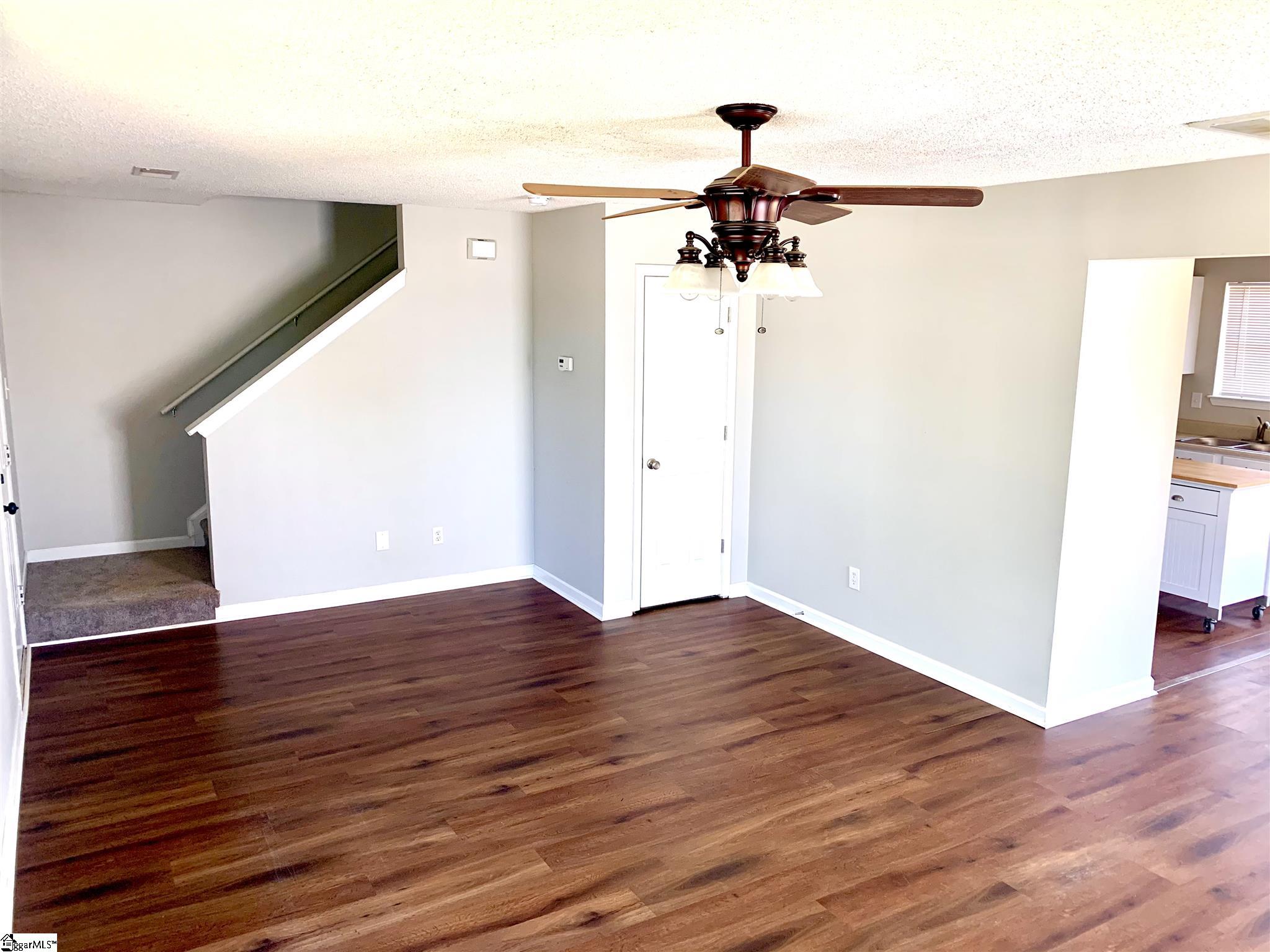 314 Hampton Ridge Drive Greer, SC 29651 - Photo 3 of 13 Gallery Image 3
