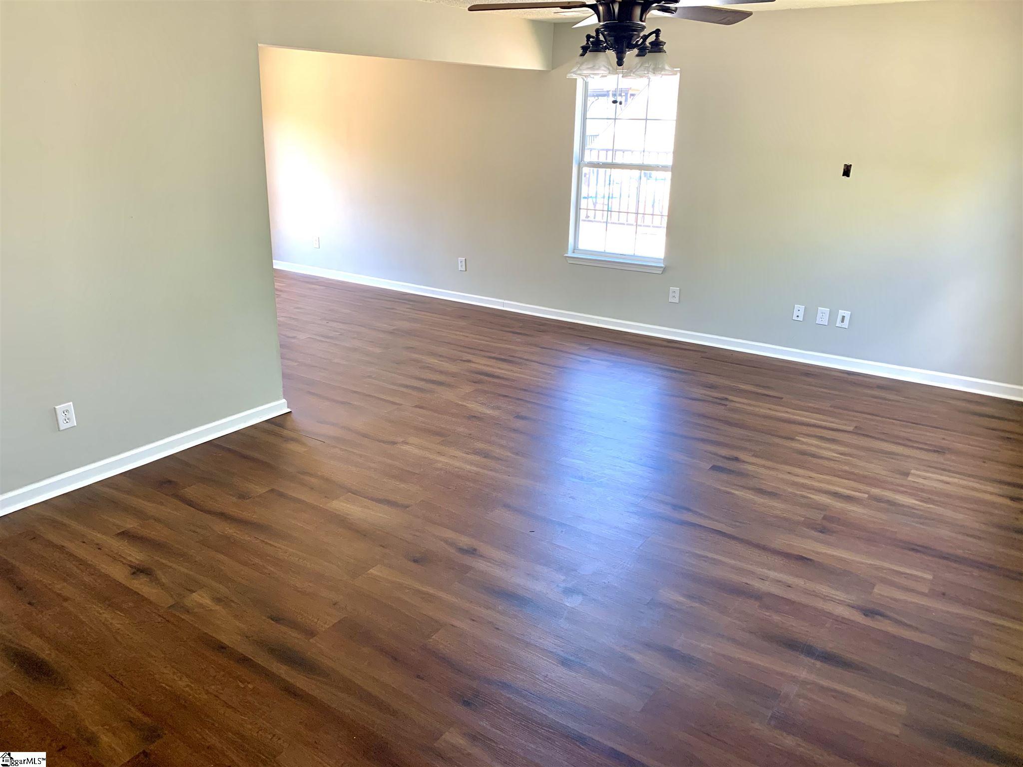 314 Hampton Ridge Drive Greer, SC 29651 - Photo 4 of 13 Gallery Image 4