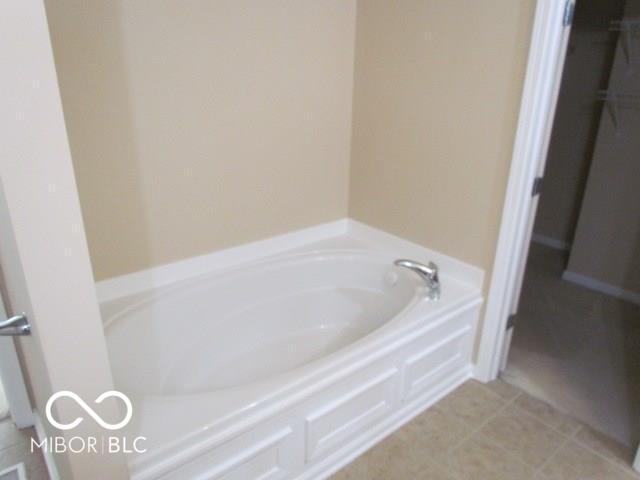 13951 Avalon Boulevard Fishers, IN 46037 - Photo 19 of 27