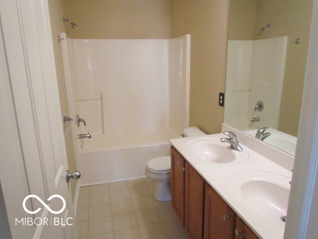 13951 Avalon Boulevard Fishers, IN 46037 - Photo 23 of 27