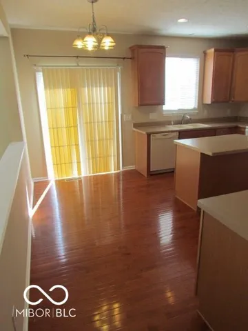 $2,595 | 13951 Avalon Boulevard, Fishers, IN 46037