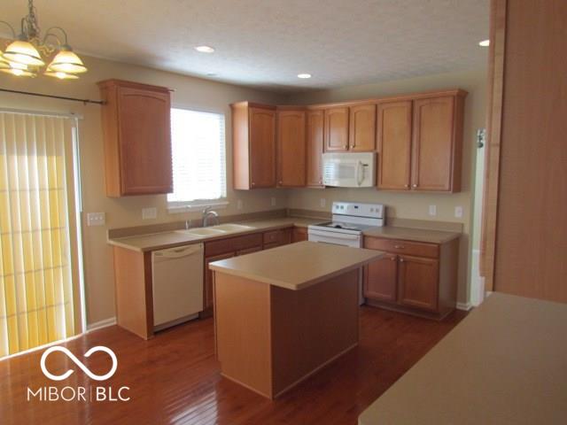 13951 Avalon Boulevard Fishers, IN 46037 - Photo 10 of 27