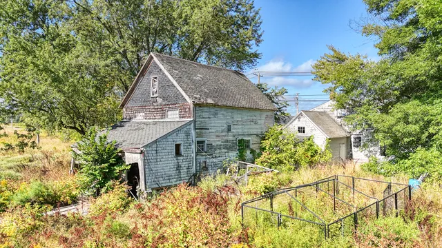 $220,000 | 595 Bangor Road, Benton, ME 04901