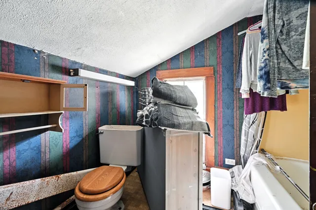 $220,000 | 595 Bangor Road, Benton, ME 04901