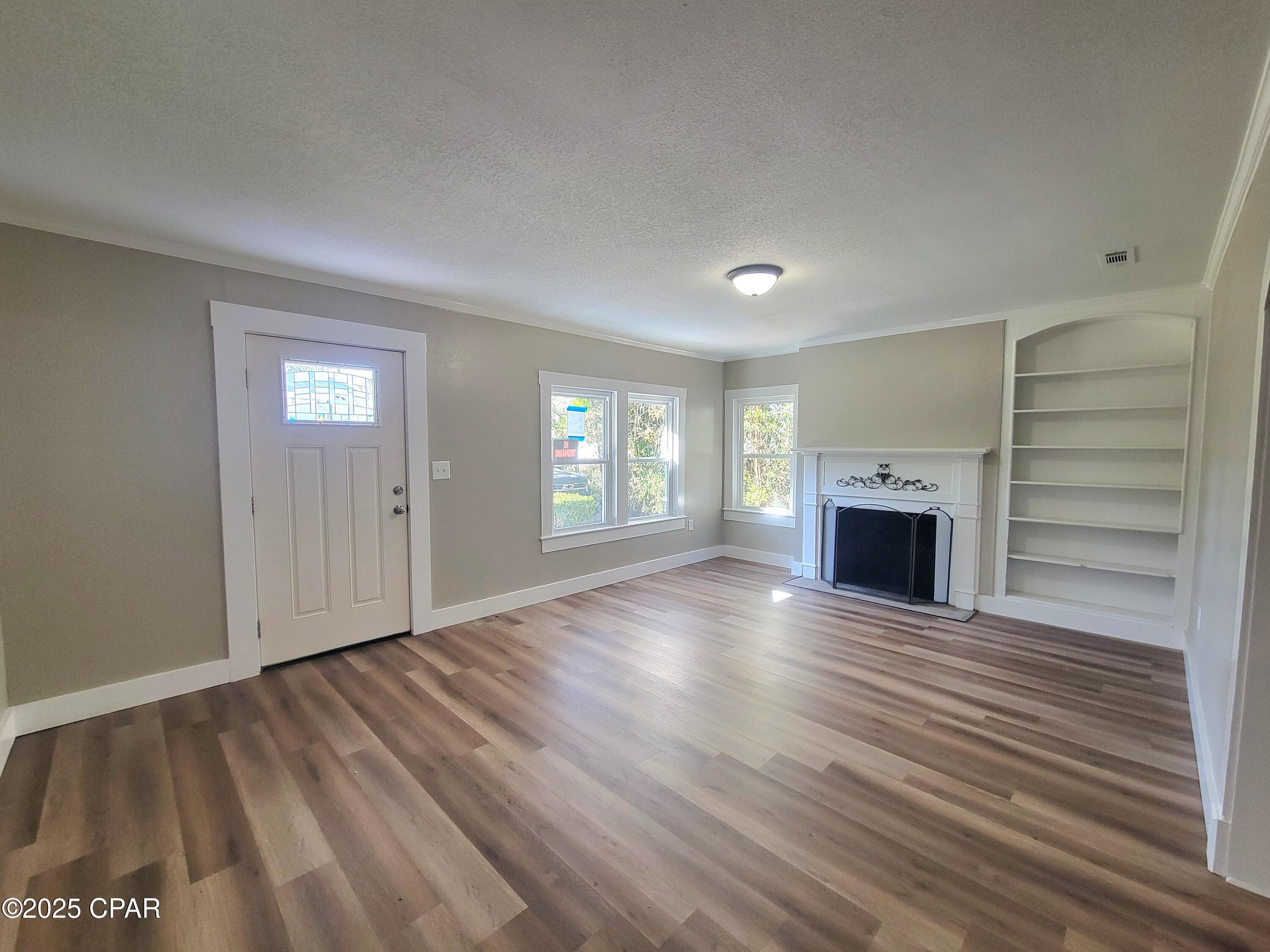 657 Main Street Chipley, FL 32428 - Photo 3 of 26